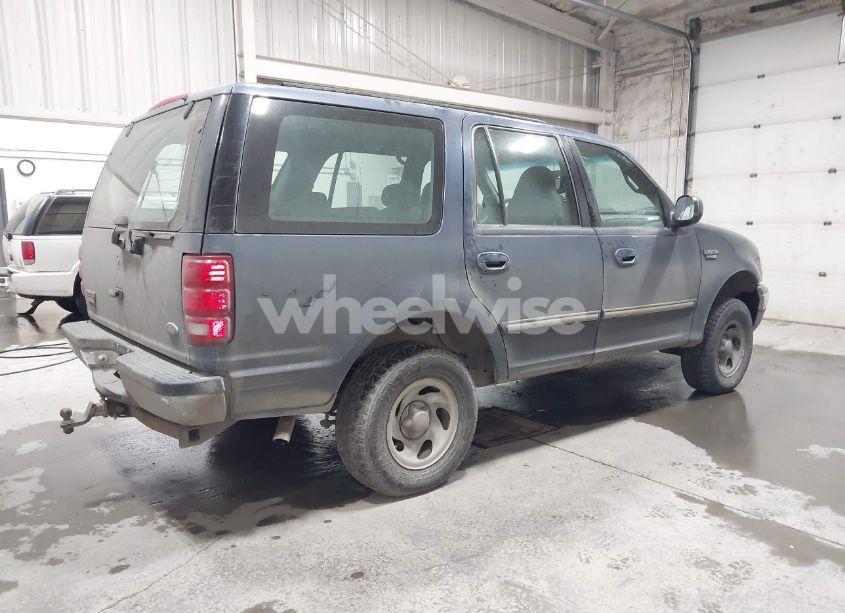 Photo 4 of 2000 Ford Expedition XLT (VIN 1FMRU1668YLB76006)