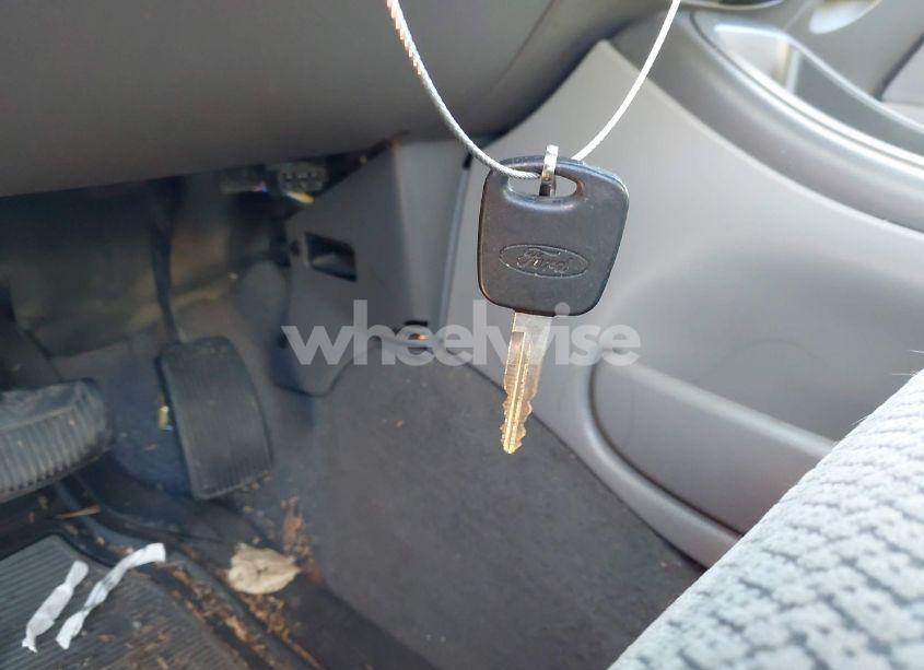 Photo 11 of 2000 Ford Expedition XLT (VIN 1FMRU166XYLB12033)