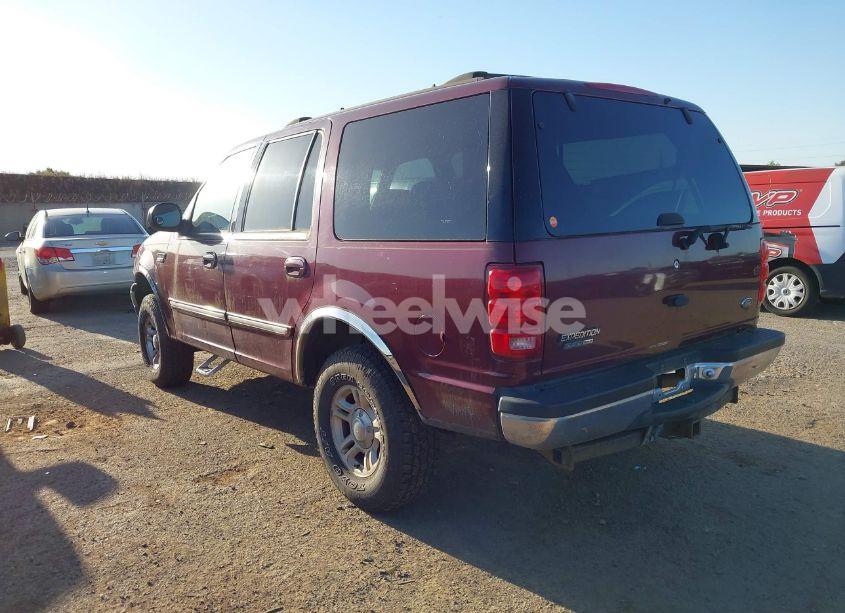 Photo 3 of 2000 Ford Expedition XLT (VIN 1FMRU166XYLB12033)