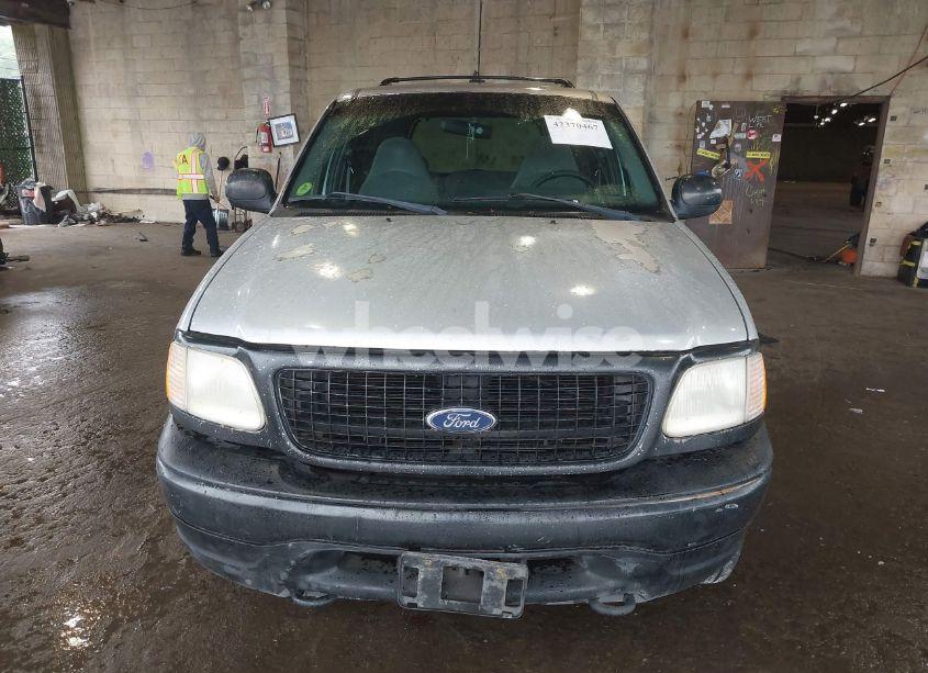 Photo 12 of 2000 Ford Expedition XLT (VIN 1FMRU166XYLB73706)
