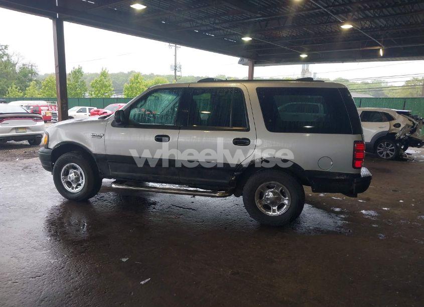 Photo 14 of 2000 Ford Expedition XLT (VIN 1FMRU166XYLB73706)