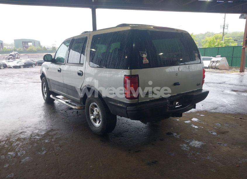 Photo 3 of 2000 Ford Expedition XLT (VIN 1FMRU166XYLB73706)