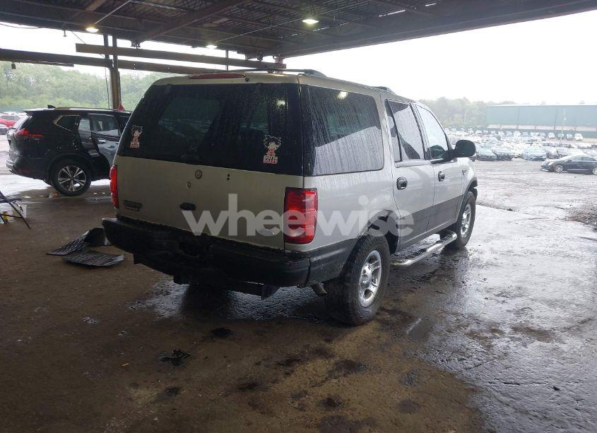 Photo 4 of 2000 Ford Expedition XLT (VIN 1FMRU166XYLB73706)