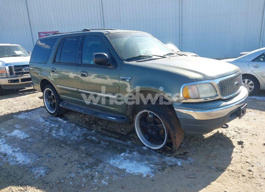 2001 Ford Expedition XLT (VIN 1FMRU16W91LA79385) main photo