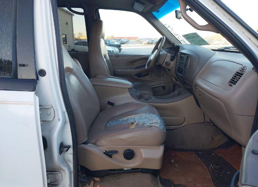 Photo 5 of 1999 Ford Expedition EDDIE BAUER/XLT (VIN 1FMRU1761XLA96771)