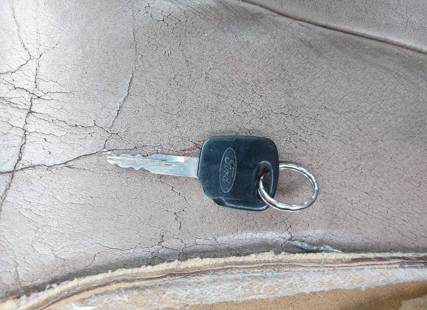 Photo 11 of 1999 Ford Expedition EDDIE BAUER/XLT (VIN 1FMRU1763XLA73816)