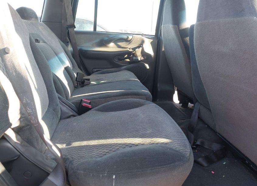 Photo 8 of 1999 Ford Expedition EDDIE BAUER/XLT (VIN 1FMRU1763XLB65525)