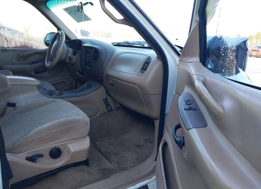 Photo 5 of 1999 Ford Expedition EDDIE BAUER/XLT (VIN 1FMRU1765XLB54025)