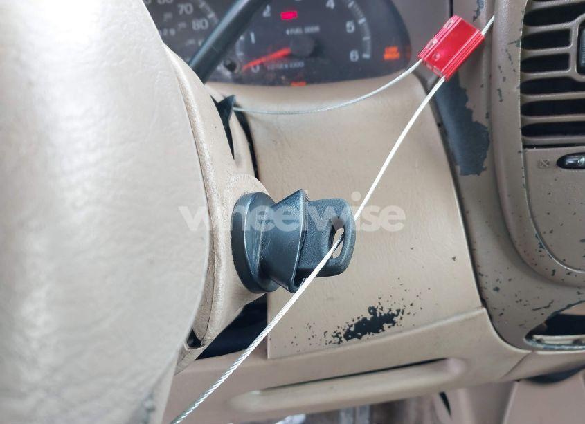 Photo 11 of 1998 Ford Expedition EDDIE BAUER/XLT (VIN 1FMRU1766WLC18376)