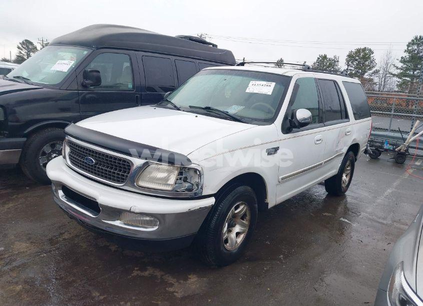Photo 2 of 1998 Ford Expedition EDDIE BAUER/XLT (VIN 1FMRU176XWLA30198)