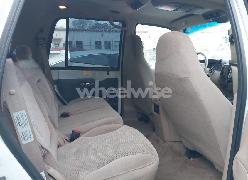 Photo 8 of 1998 Ford Expedition EDDIE BAUER/XLT (VIN 1FMRU176XWLA30198)