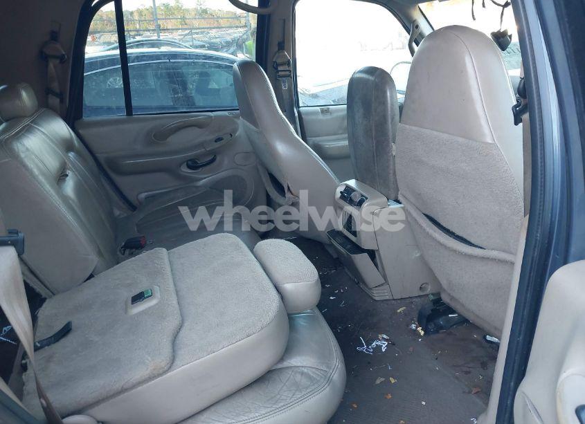 Photo 8 of 2000 Ford Expedition EDDIE BAUER (VIN 1FMRU176XYLB76779)