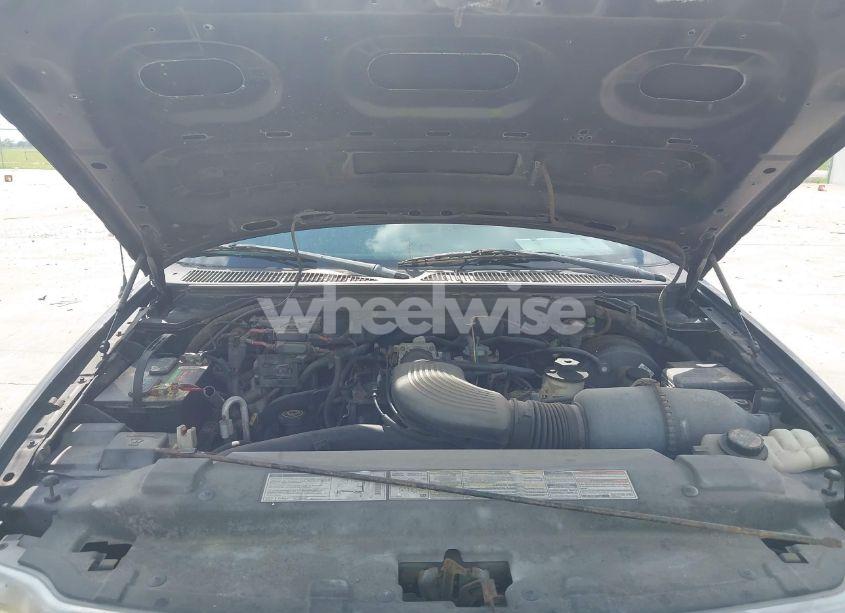 Photo 10 of 1998 Ford Expedition EDDIE BAUER/XLT (VIN 1FMRU17L0WLB19722)