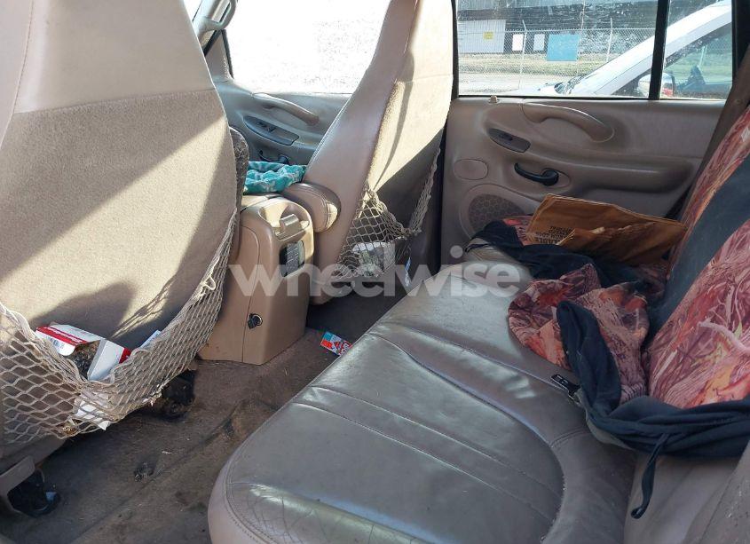 Photo 8 of 1999 Ford Expedition EDDIE BAUER/XLT (VIN 1FMRU17L1XLC27266)