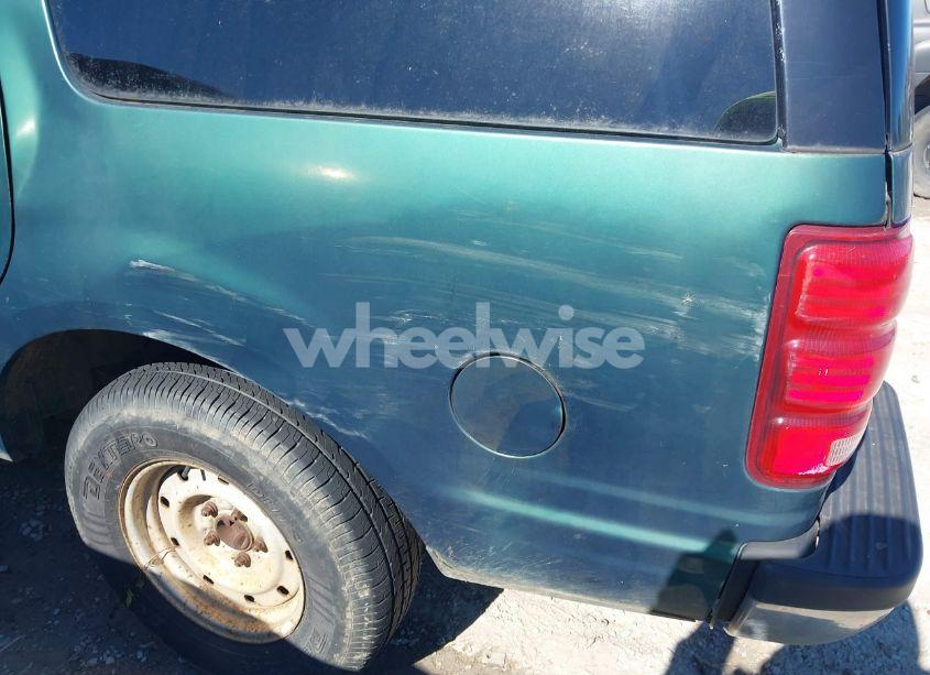 Photo 6 of 1999 Ford Expedition EDDIE BAUER/XLT (VIN 1FMRU17L4XLA76892)