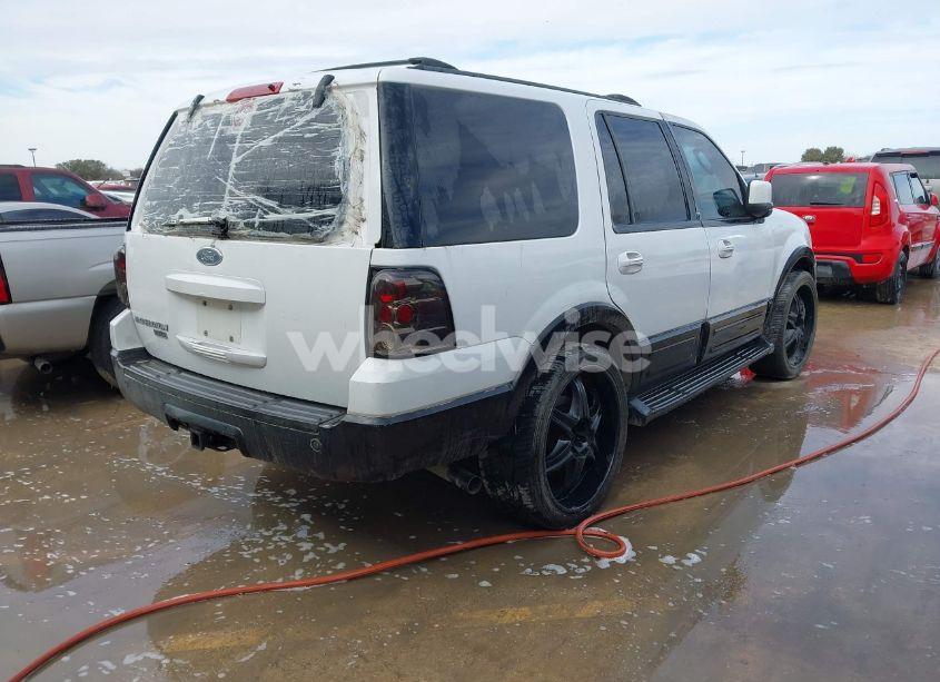 Photo 4 of 2003 Ford Expedition EDDIE BAUER (VIN 1FMRU17L73LA03932)