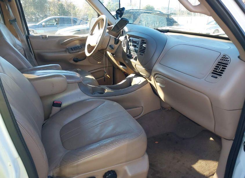 Photo 5 of 1998 Ford Expedition EDDIE BAUER/XLT (VIN 1FMRU17L7WLB22391)