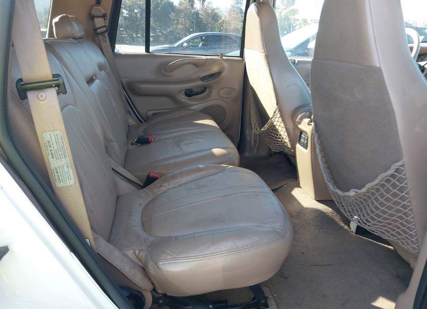 Photo 8 of 1998 Ford Expedition EDDIE BAUER/XLT (VIN 1FMRU17L7WLB22391)
