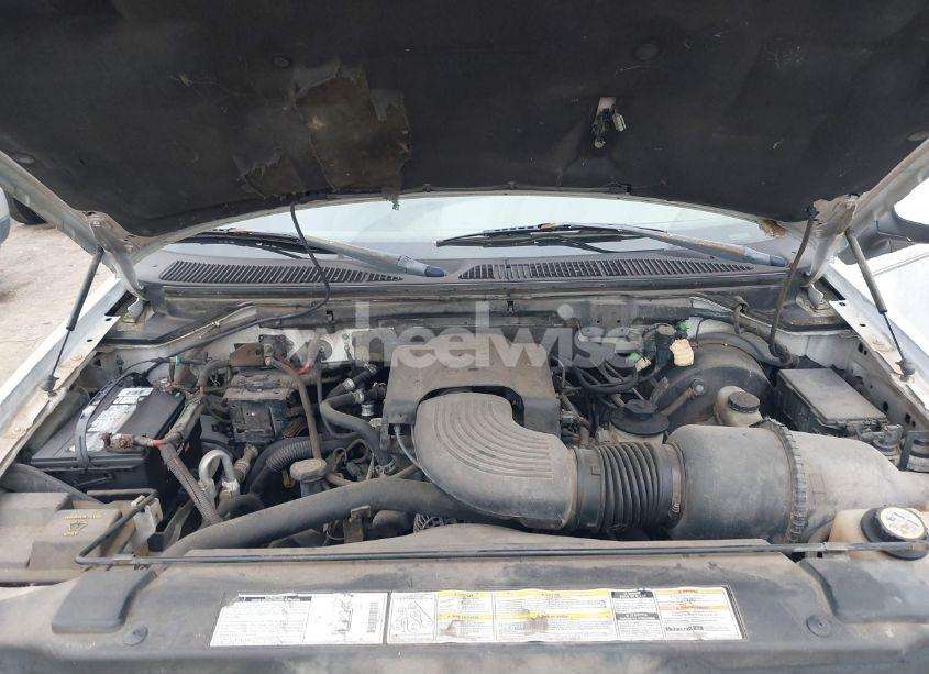 Photo 10 of 2002 Ford Expedition EDDIE BAUER (VIN 1FMRU17W52LA17160)