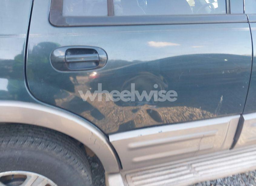 Photo 14 of 2004 Ford Expedition EDDIE BAUER (VIN 1FMRU17W54LA91939)