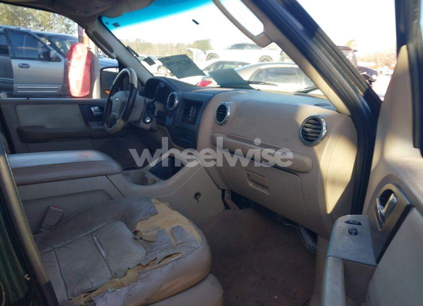 Photo 5 of 2004 Ford Expedition EDDIE BAUER (VIN 1FMRU17W54LA91939)