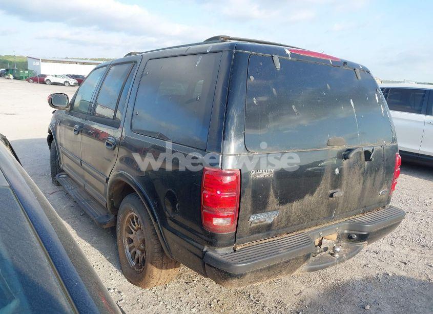 Photo 3 of 2002 Ford Expedition EDDIE BAUER (VIN 1FMRU17W72LA27821)