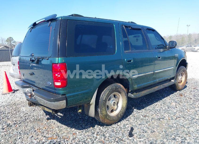 Photo 4 of 1999 Ford Expedition XLT (VIN 1FMRU1860XLB00985)