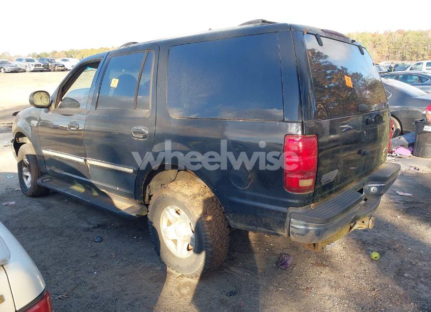 Photo 3 of 1999 Ford Expedition XLT (VIN 1FMRU186XXLB98844)