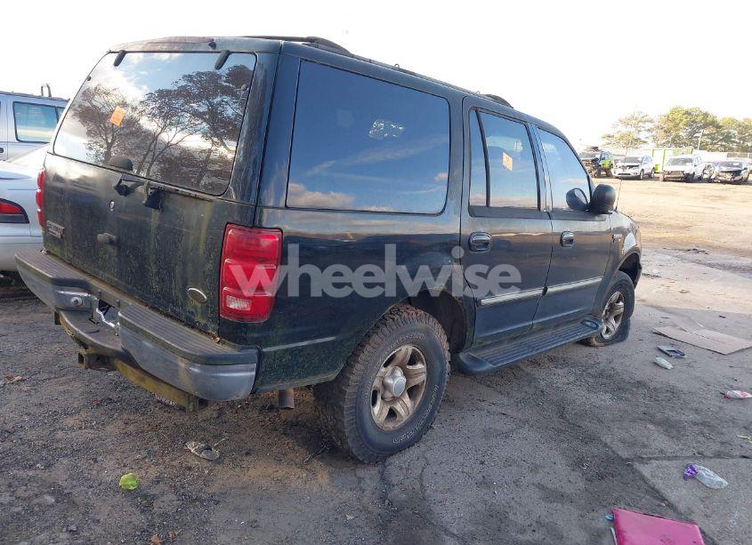 Photo 4 of 1999 Ford Expedition XLT (VIN 1FMRU186XXLB98844)