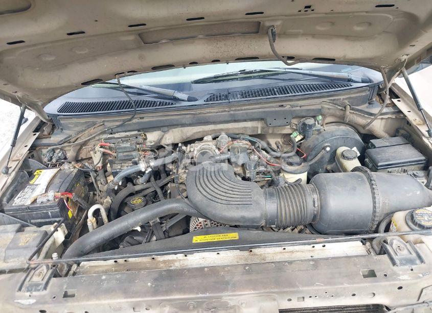 Photo 10 of 1998 Ford Expedition EDDIE BAUER/XLT (VIN 1FMRU18W2WLB13624)