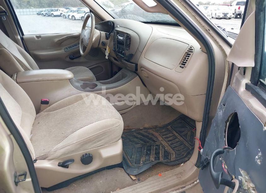 Photo 5 of 1998 Ford Expedition EDDIE BAUER/XLT (VIN 1FMRU18W2WLB13624)