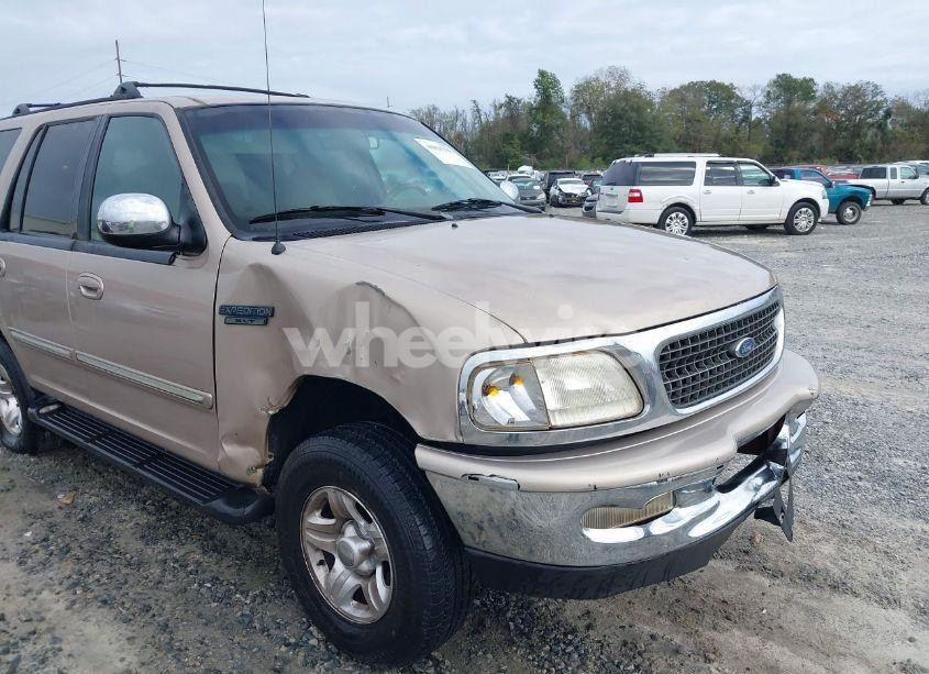 Photo 6 of 1998 Ford Expedition EDDIE BAUER/XLT (VIN 1FMRU18W2WLB13624)