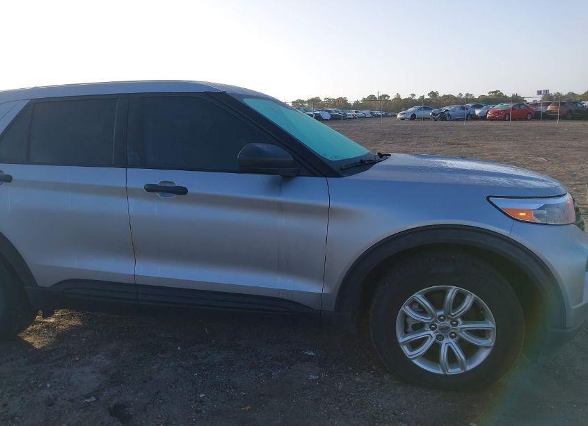 Photo 13 of 2021 Ford Explorer (VIN 1FMSK7BH0MGB20095)