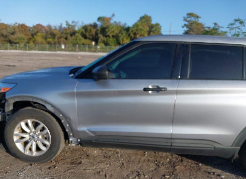 Photo 14 of 2021 Ford Explorer (VIN 1FMSK7BH0MGB20095)