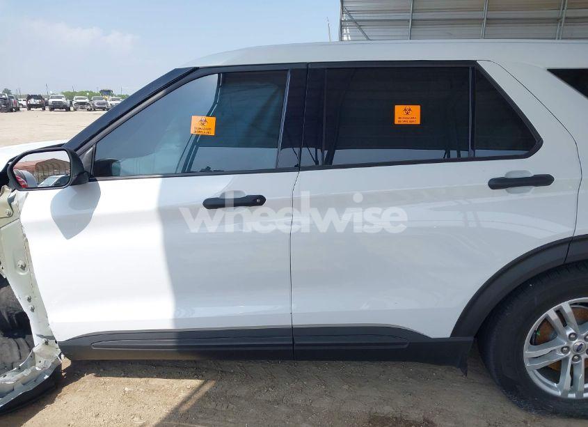 Photo 14 of 2023 Ford Explorer (VIN 1FMSK7BH1PGB27187)