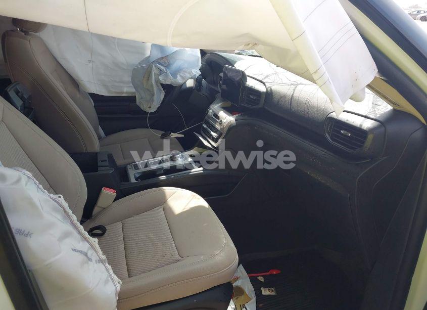 Photo 5 of 2023 Ford Explorer (VIN 1FMSK7BH1PGB27187)