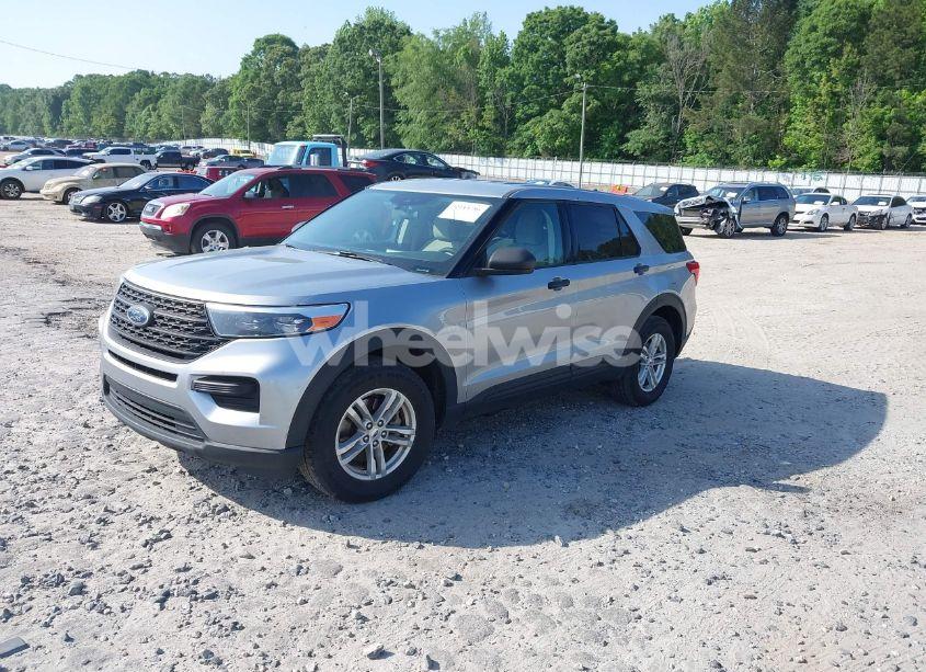 Photo 2 of 2023 Ford Explorer (VIN 1FMSK7BH2PGA34761)