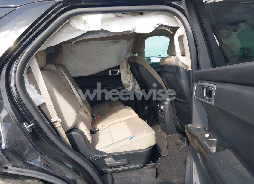 Photo 8 of 2020 Ford Explorer (VIN 1FMSK7BHXLGC56877)