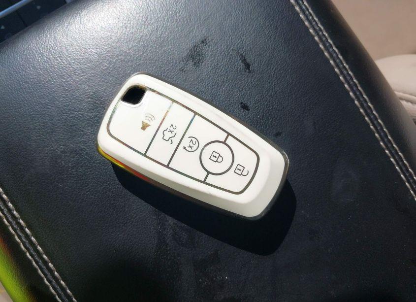 Photo 11 of 2020 Ford Explorer XLT (VIN 1FMSK7DH0LGA67202)