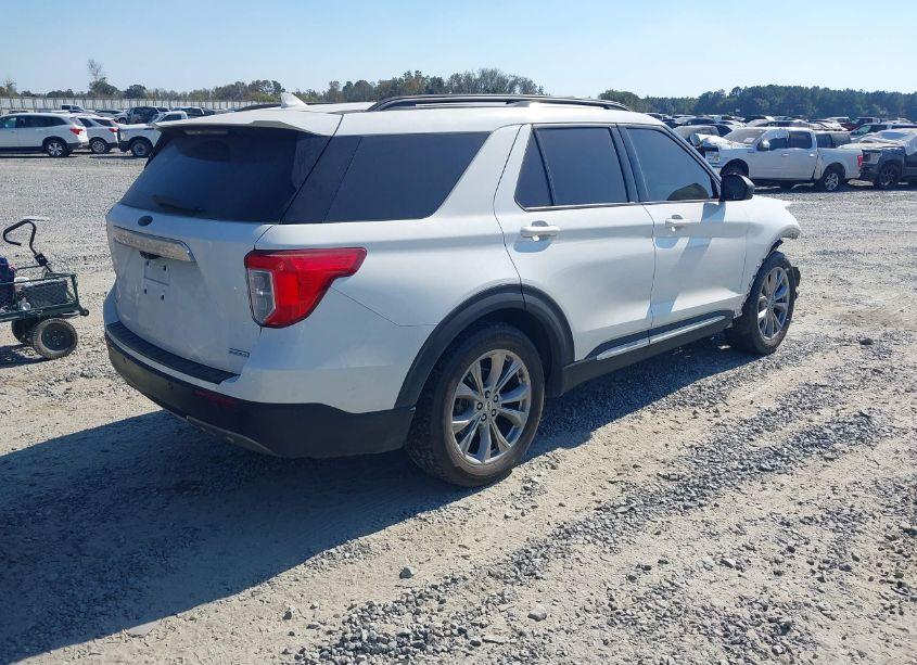 Photo 4 of 2020 Ford Explorer XLT (VIN 1FMSK7DH0LGA67202)