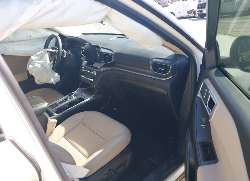 Photo 5 of 2020 Ford Explorer XLT (VIN 1FMSK7DH0LGA67202)