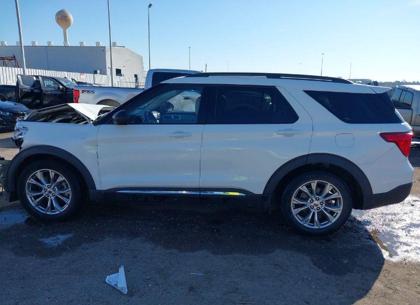 Photo 14 of 2020 Ford Explorer XLT (VIN 1FMSK7DH0LGD16145)