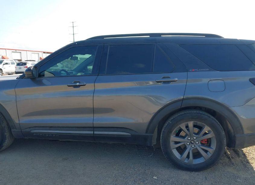 Photo 14 of 2021 Ford Explorer XLT (VIN 1FMSK7DH0MGB43793)