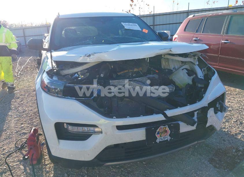 Photo 6 of 2023 Ford Explorer XLT (VIN 1FMSK7DH0PGA37896)