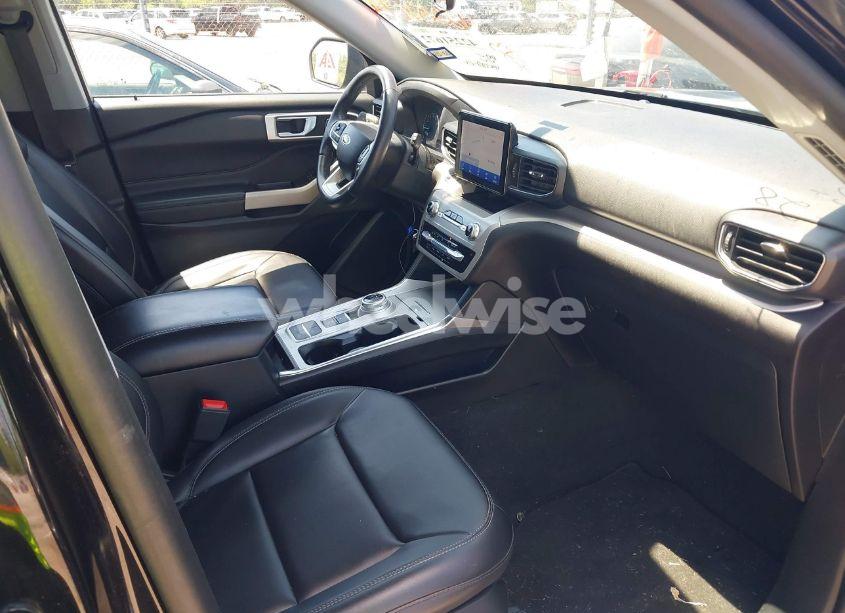 Photo 5 of 2023 Ford Explorer XLT (VIN 1FMSK7DH0PGA83874)