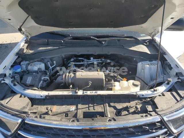 Photo 13 of 2024 FORD EXPLORER XLT (VIN 1FMSK7DH0RGA02861)