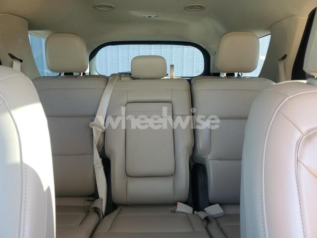Photo 4 of 2024 FORD EXPLORER XLT (VIN 1FMSK7DH0RGA02861)