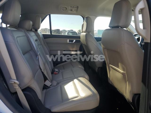 Photo 7 of 2024 FORD EXPLORER XLT (VIN 1FMSK7DH0RGA02861)