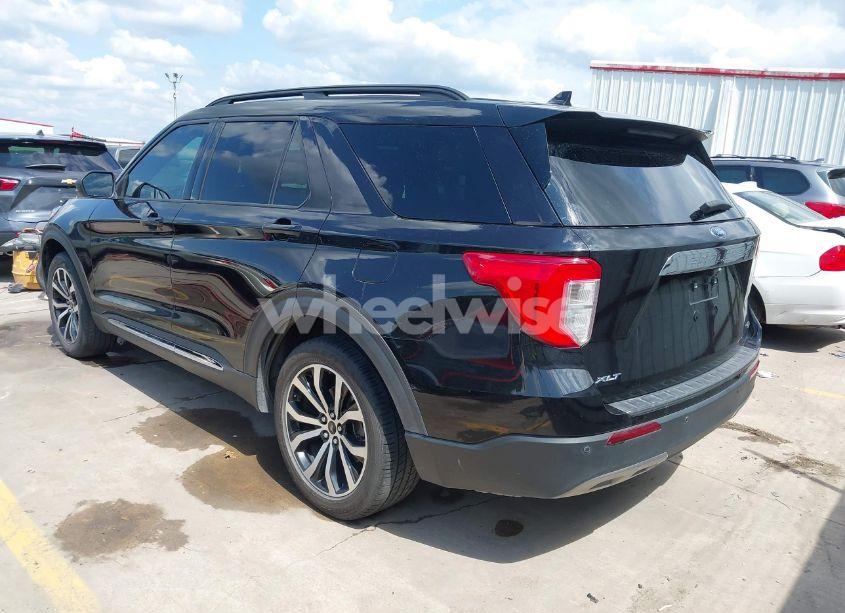 Photo 3 of 2020 Ford Explorer XLT (VIN 1FMSK7DH1LGA80248)