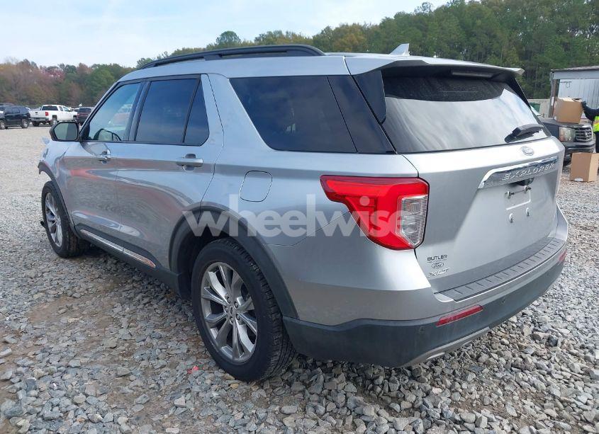 Photo 3 of 2020 Ford Explorer XLT (VIN 1FMSK7DH1LGC96178)